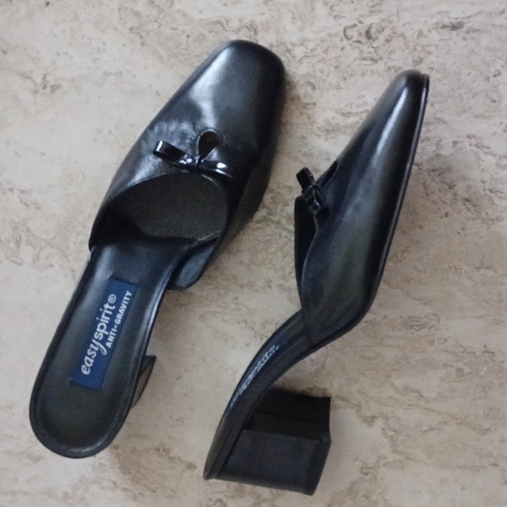 Easy Spirit Leather Slip Ons - NWOT